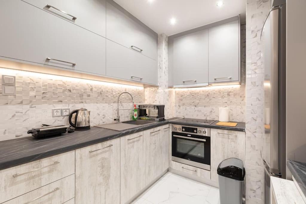 Comfy Flat Near Edem Beach By Atheniankeys ภายนอก รูปภาพ