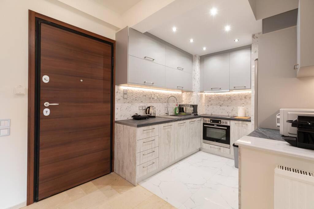 Comfy Flat Near Edem Beach By Atheniankeys ภายนอก รูปภาพ